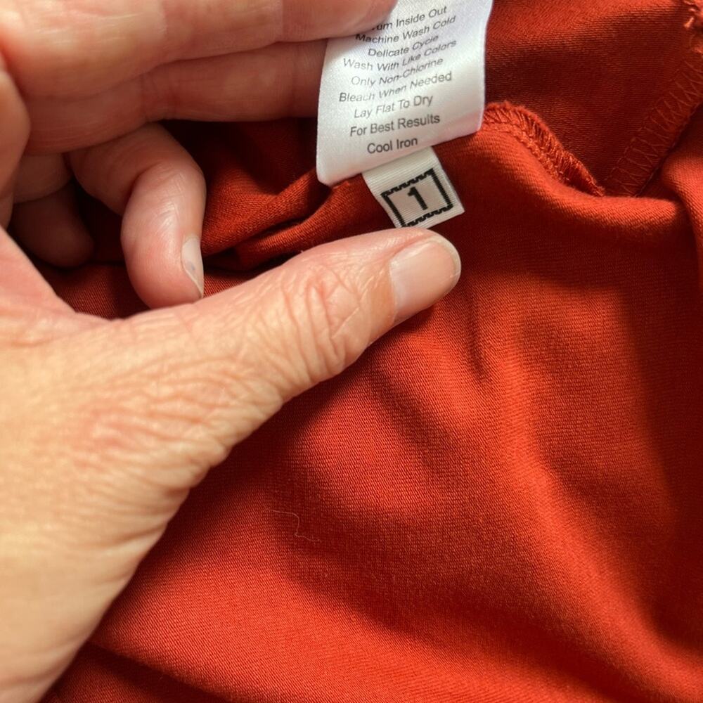 Universal Standard V Neck tank top. Size 2XS - Picture 5 of 6